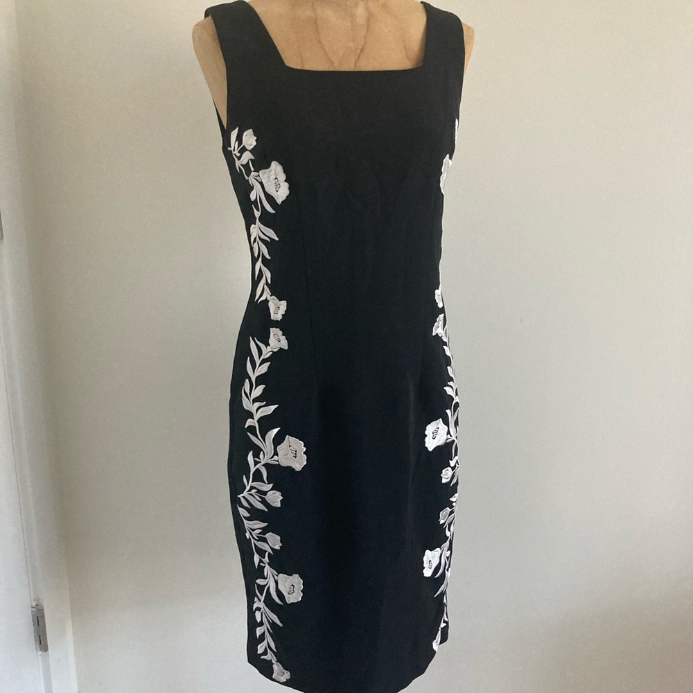 Tahari Dress Sz. 2